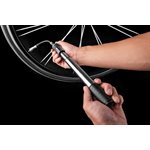 Pompe à main Velocity pour vélo de route Argent